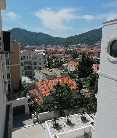 Apartment Apartments Iris Budva